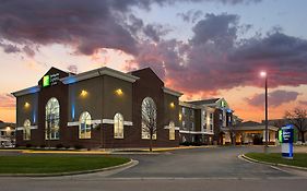 Holiday Inn Express Brookings Sd